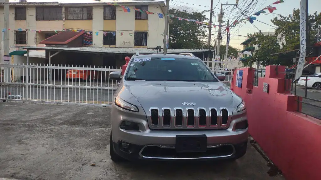 Jeep Cherokee Limited 4x4 2018 Foto 7209300-2.jpg