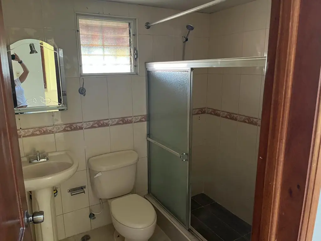 ALQUILER DE PRECIOSO APARTAMENTO UBICADO EN AV. REP. DE COLOMBIA Foto 7210136-2.jpg