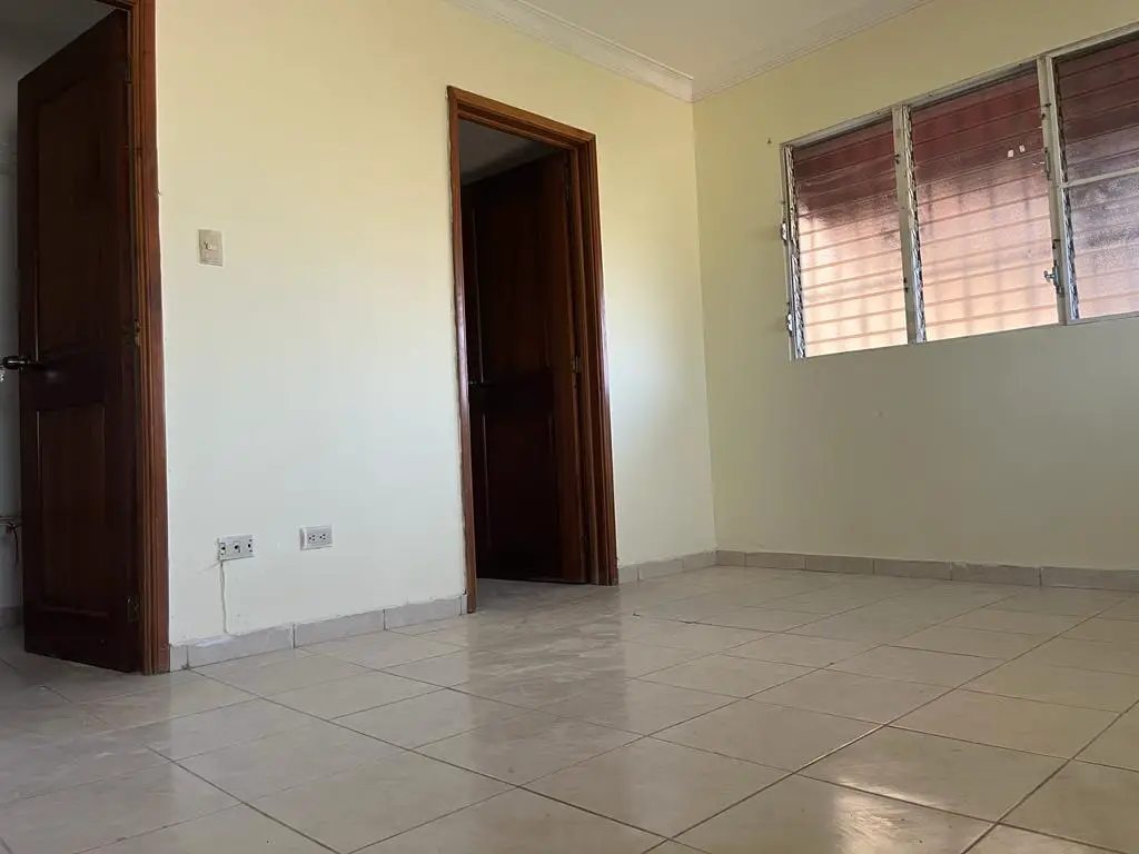 ALQUILER DE PRECIOSO APARTAMENTO UBICADO EN AV. REP. DE COLOMBIA Foto 7210136-4.jpg