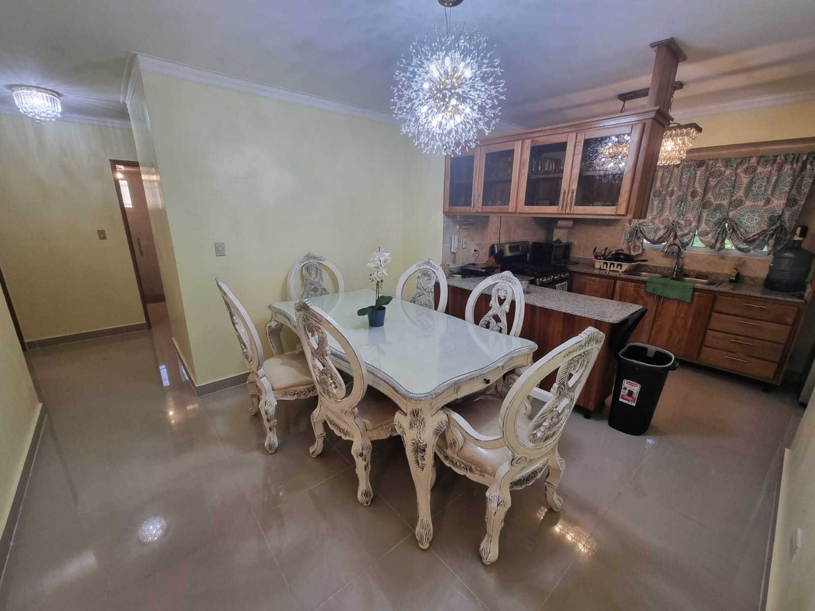 Alquilo Apartamento Amueblado 2do Piso Tipo B Modificado Foto 7210974-7.jpg