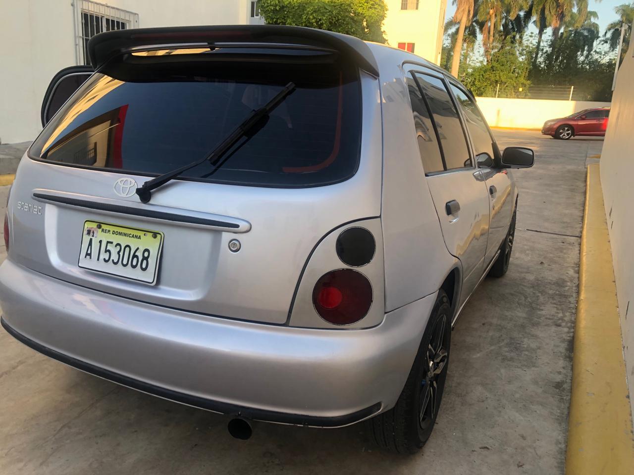 vendo toyota starlet 2000 en Santo Domingo Este Foto 7211155-Y2.jpg