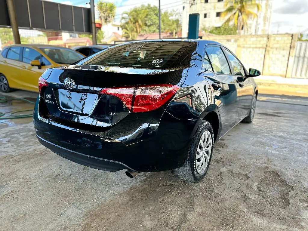 Toyota Corolla LE 2018 RD865000 Foto 7211459-2.jpg