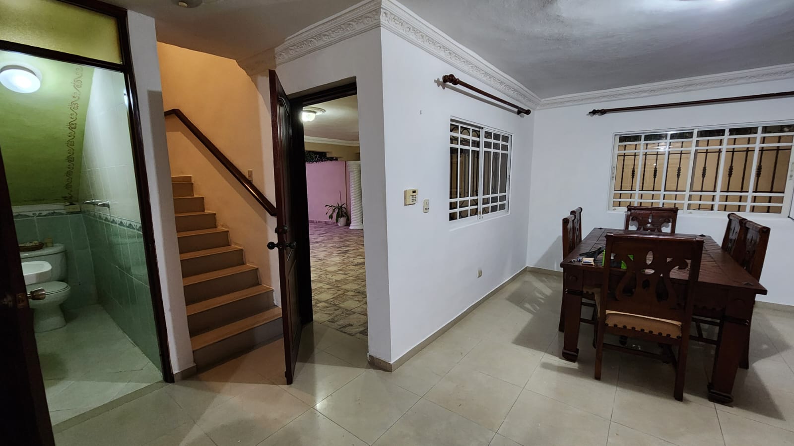 Amplia Casa en Residencial Amanda 2 Residencial Cerrado con Seguridad  Foto 7211549-6.jpg