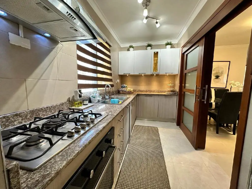 APARTAMENTO EN LA AUT. SAN ISIDRO PROXIMO AL SUPERMERCADO BRAVO Foto 7211838-7.jpg