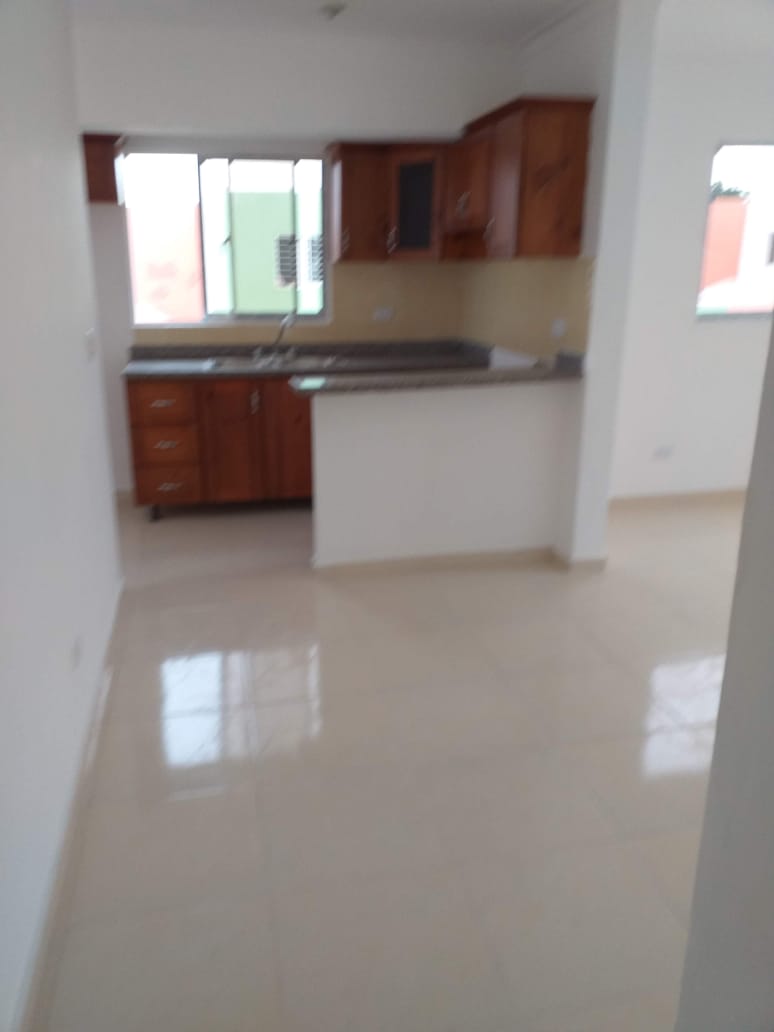 Venta de Casas en Santo Domingo Oeste Diseño Funcional y Comodidad Foto 7212369-10.jpg