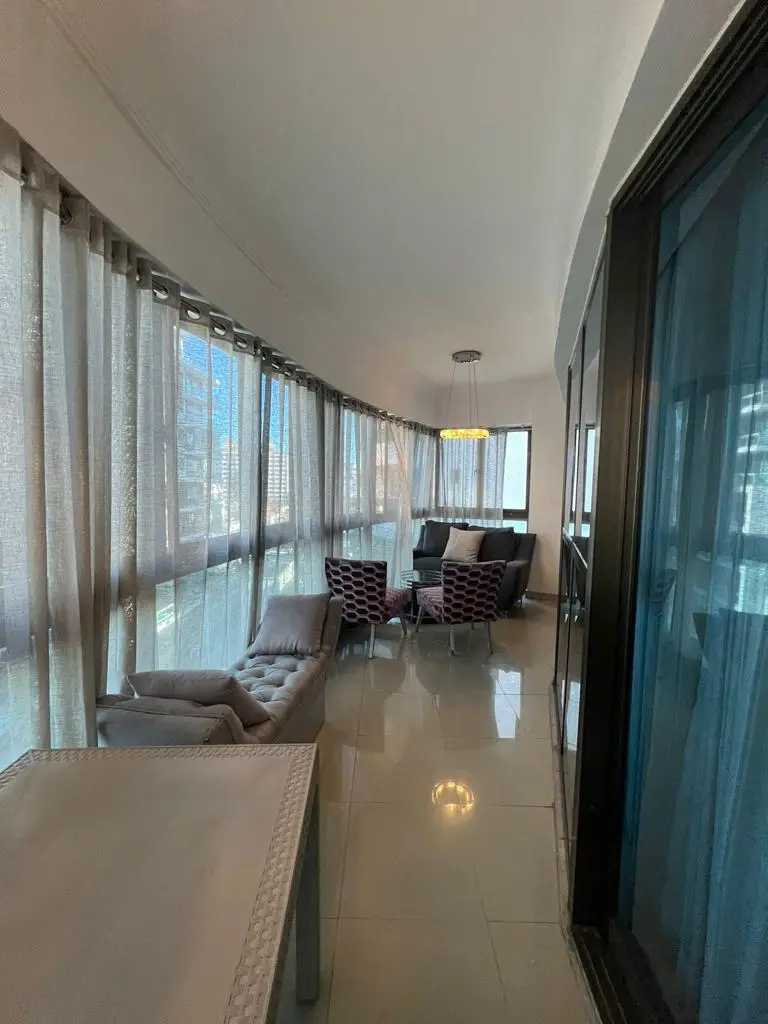 Te ofrezco este precioso apartamento en la avenida Anacaona con vista  Foto 7212407-1.jpg