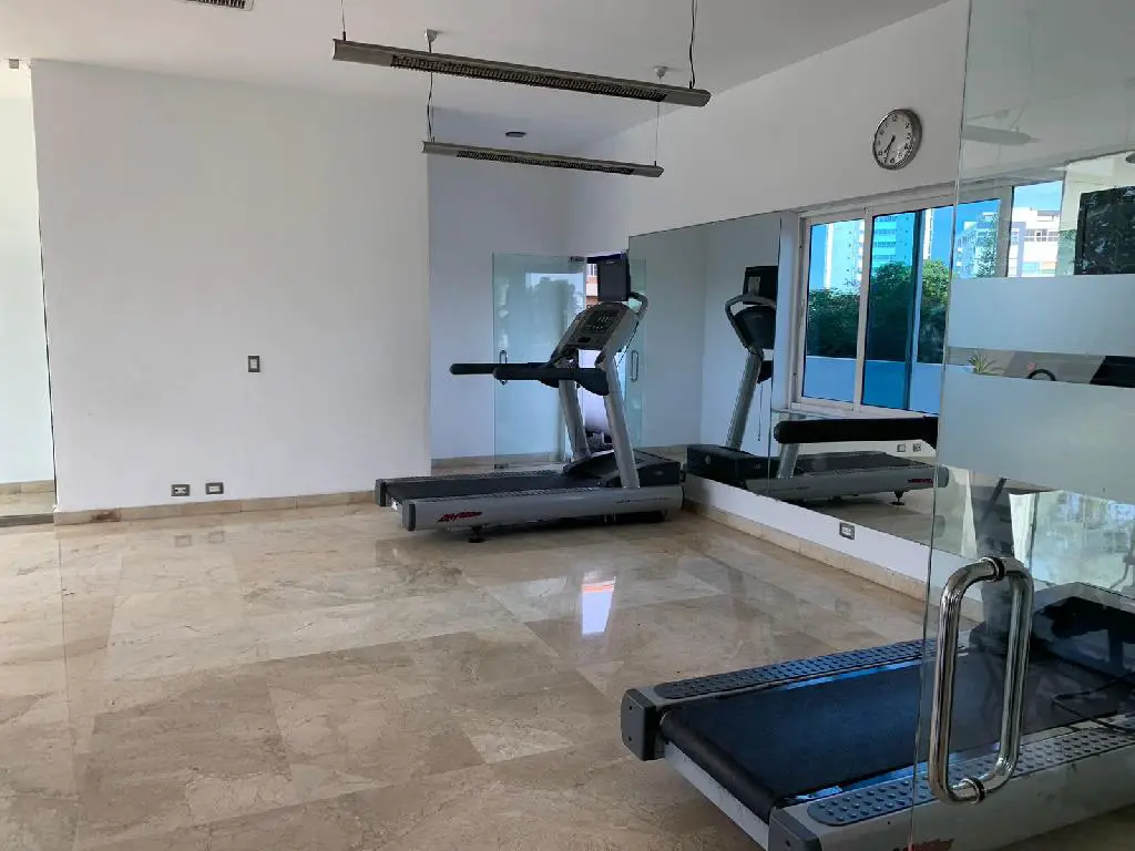 Te ofrezco este precioso apartamento en la avenida Anacaona con vista  Foto 7212407-8.jpg