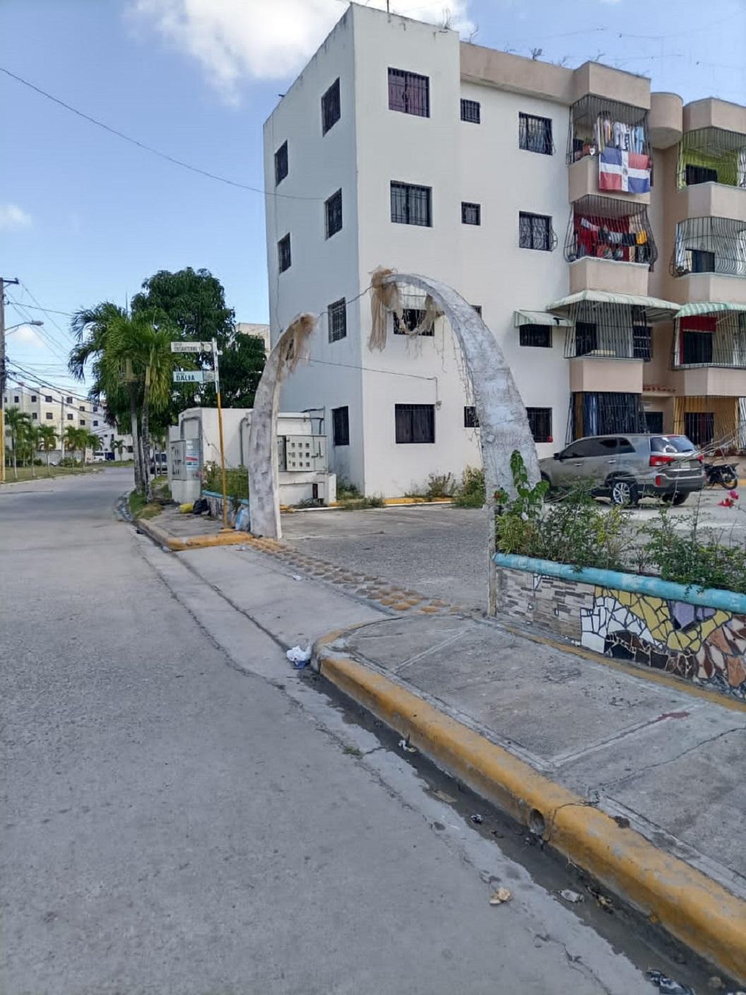 Apartamento 4to. Piso en Los Rosales del Este Foto 7212414-7.jpg