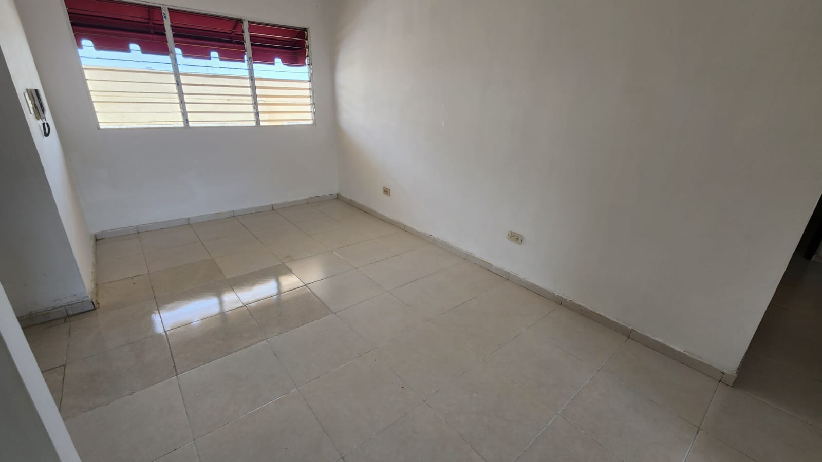 En venta  apartamento en el res de Bienaventuranza de la Jacobo Majlut Foto 7212665-3.jpg