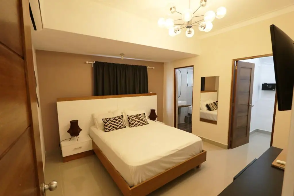 Es Hermoso apartamento en alquiler ubicado en Evaristo Morales Foto 7212869-5.jpg
