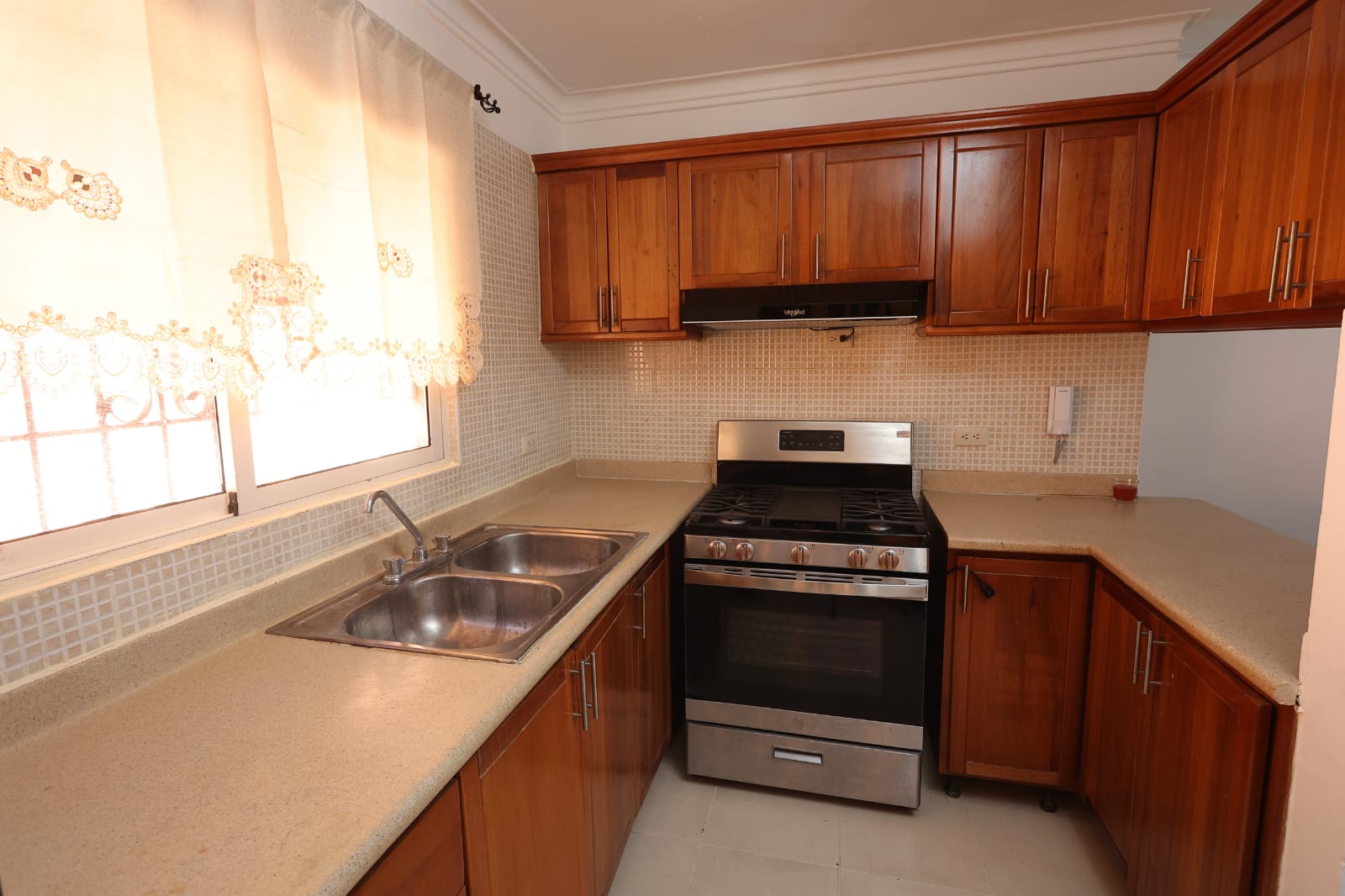 RENTO APTO EN CIUDAD REAL II AMUEBLADO  3 Habitaciones 2 baños Sala  C Foto 7212880-4.jpg