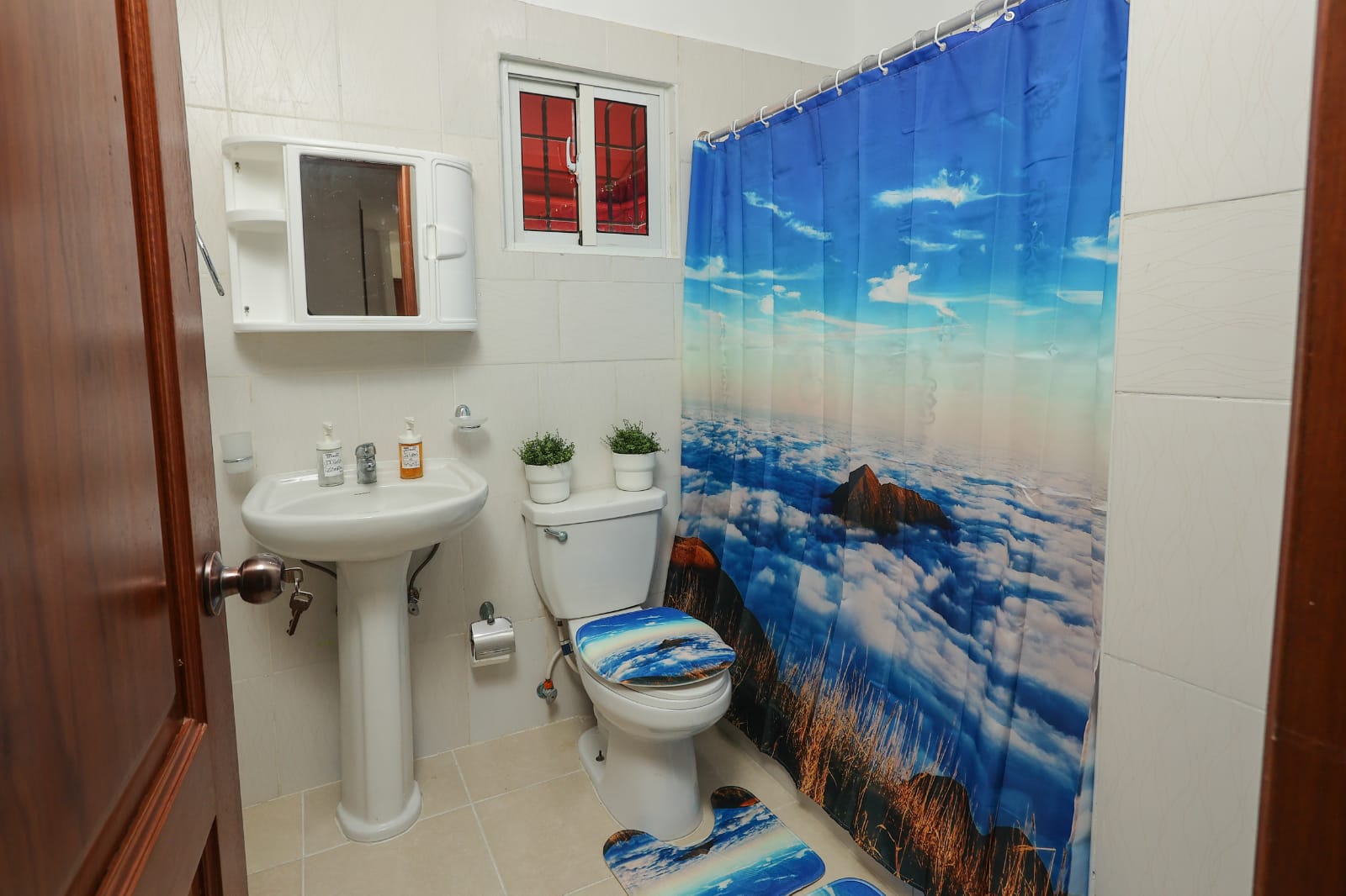 RENTO APTO EN CIUDAD REAL II AMUEBLADO  3 Habitaciones 2 baños Sala  C Foto 7212880-7.jpg