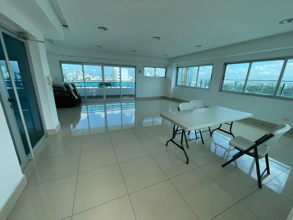 Apartamento en ENSANCHE NACO  Foto 7212946-3.jpg