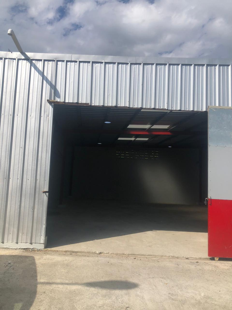 Nave en Alquiler Uso Comercial  Foto 7215200-4.jpg