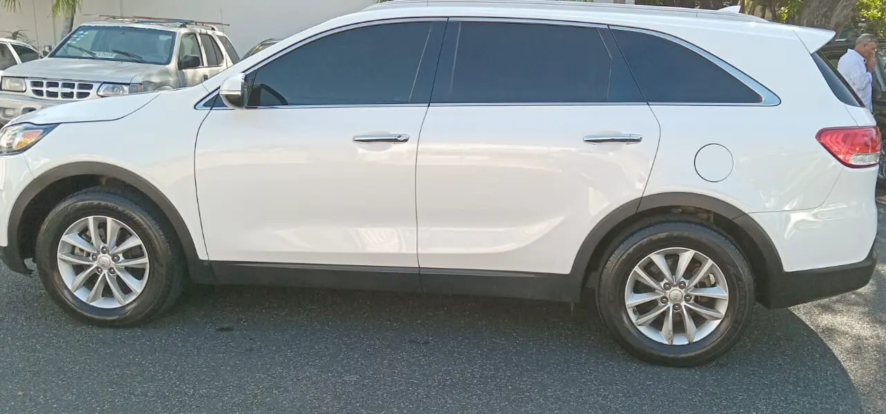 VENDO KIA SORENTO 2018. VERSION AMERICANA 4 CILINDROS Foto 7215428-6.jpg