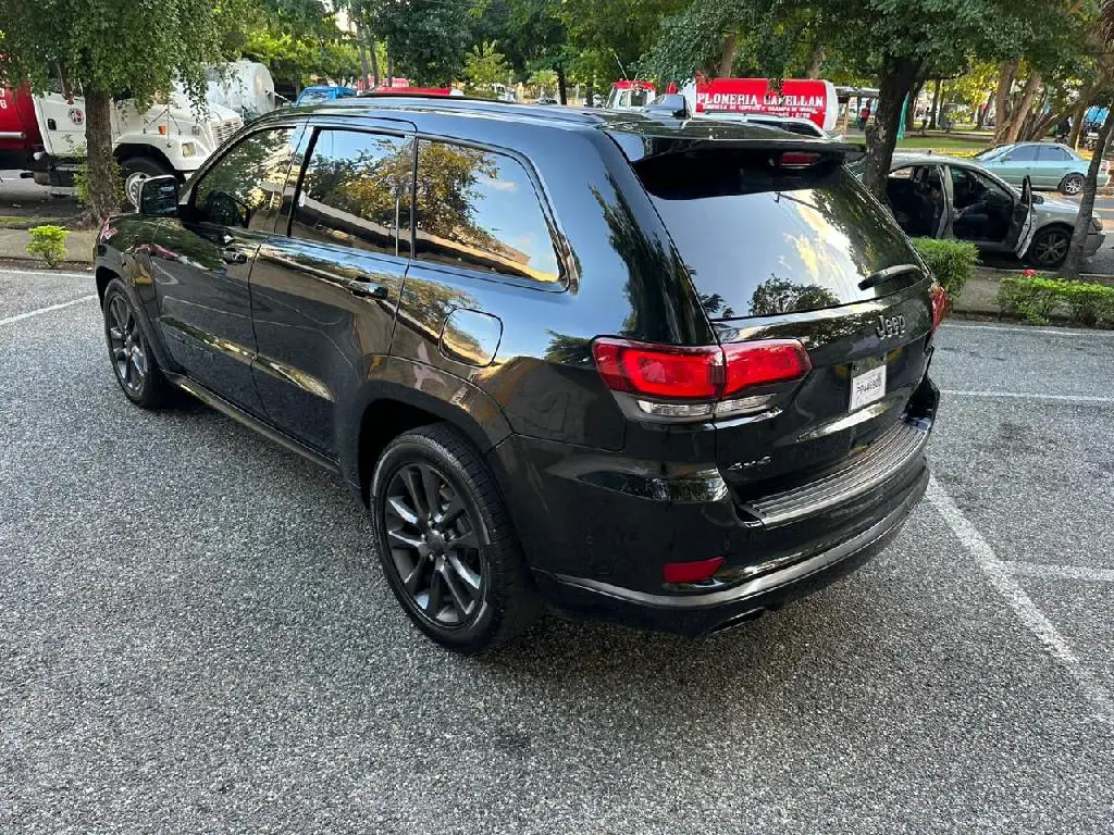 Vendo Jeep Grand Cherokee Overland 2018 Foto 7215473-2.jpg