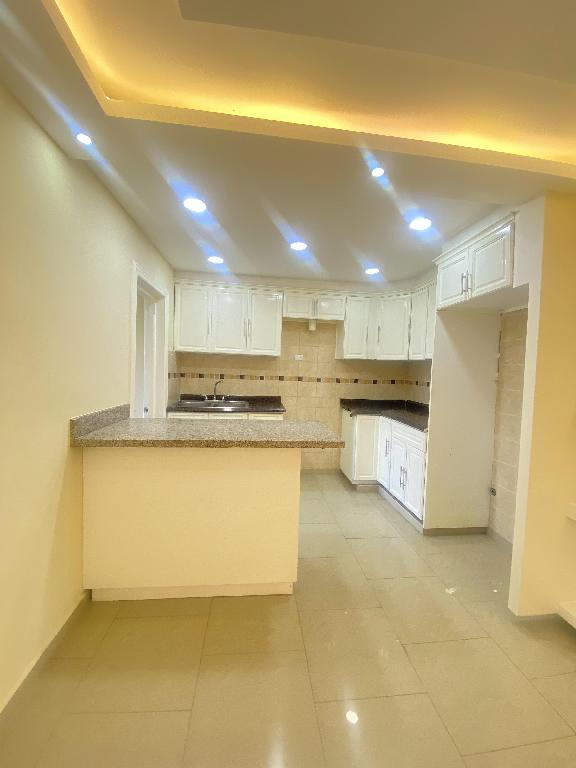Apartamento en alquiler con luz incluida Santo Domingo este  Foto 7215688-8.jpg