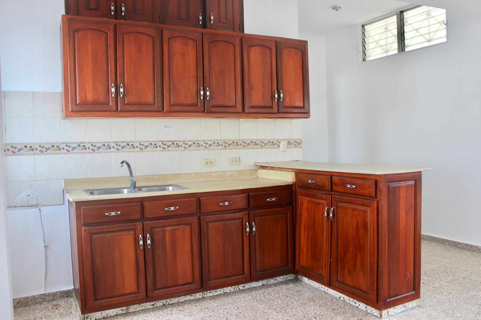 Villa Juana Sambil alquiler apartamento sin amueblar de 1 habitacion Foto 7217008-7.jpg