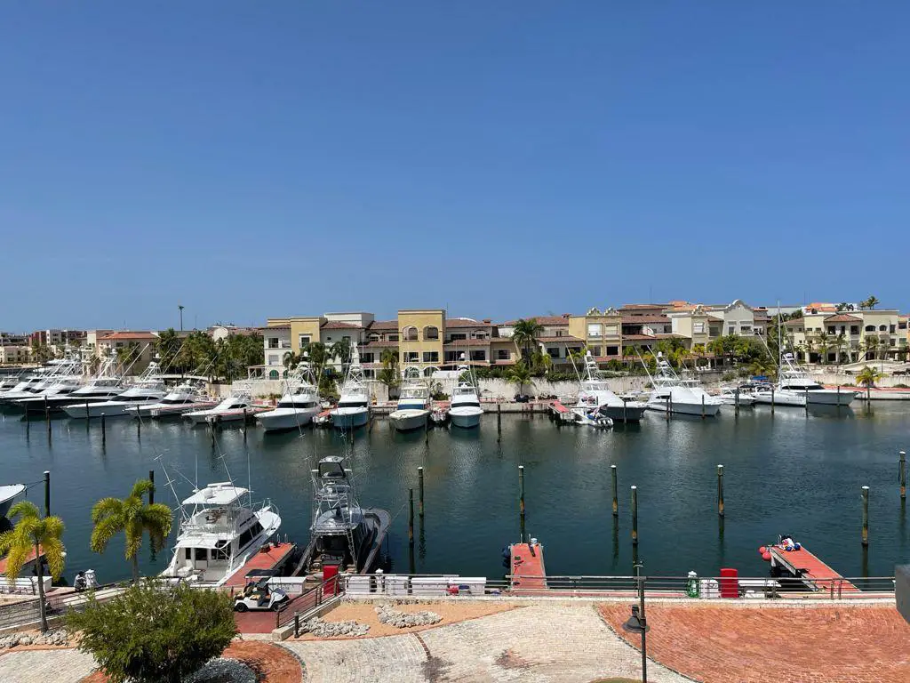 Vendo En La Marina De Cap. Cana Apartamento De Lujo  375 Mt amueblado Foto 7217832-2.jpg