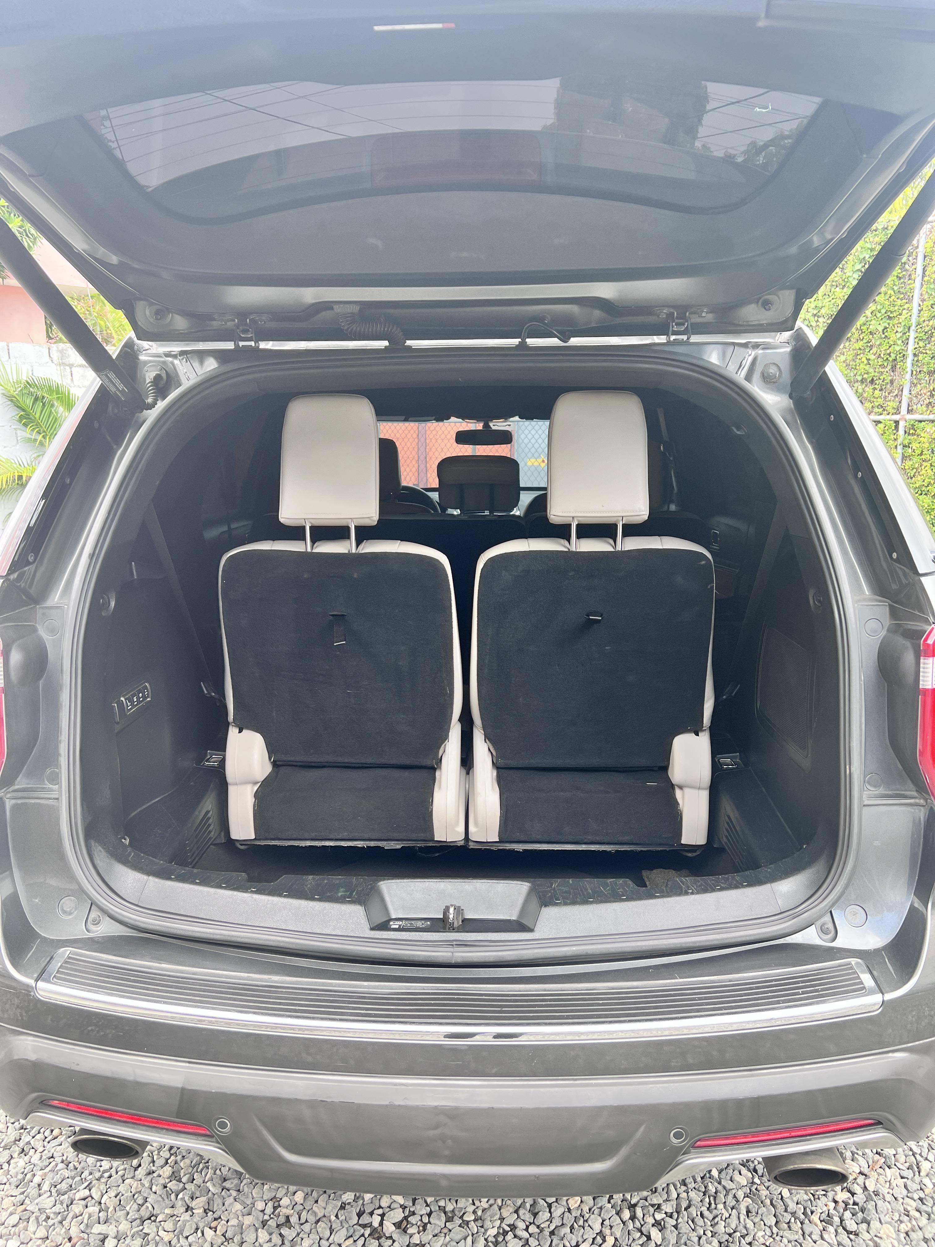 Ford Explorer Limited 2018 en San Pedro de Macorís Foto 7218298-10.jpg