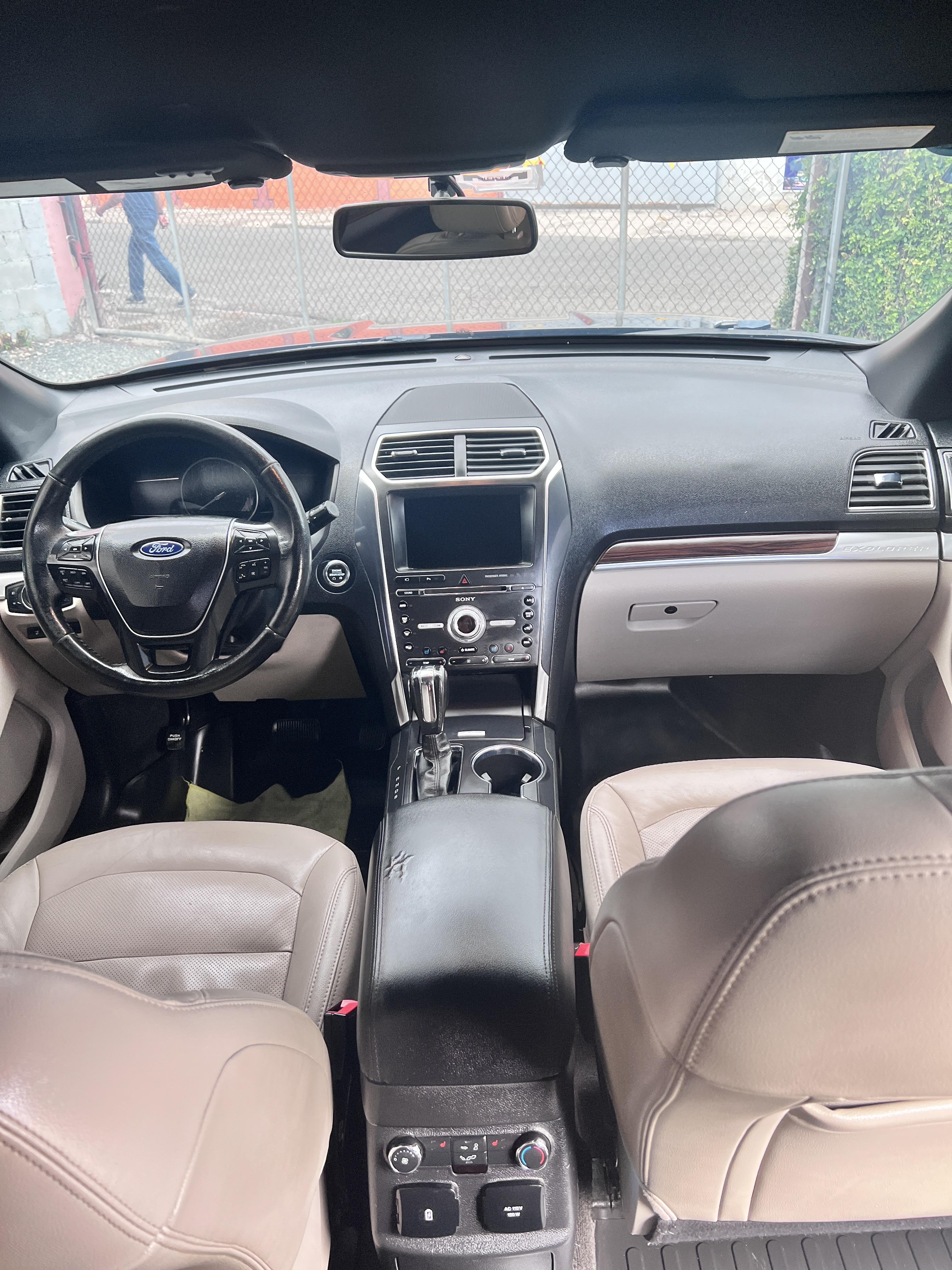 Ford Explorer Limited 2018 en San Pedro de Macorís Foto 7218298-14.jpg