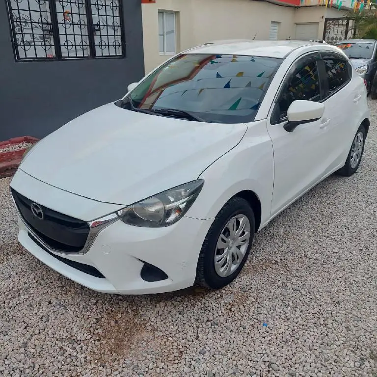 MAZDA DEMIO SKYACTIVE 2019  Foto 7218945-6.jpg