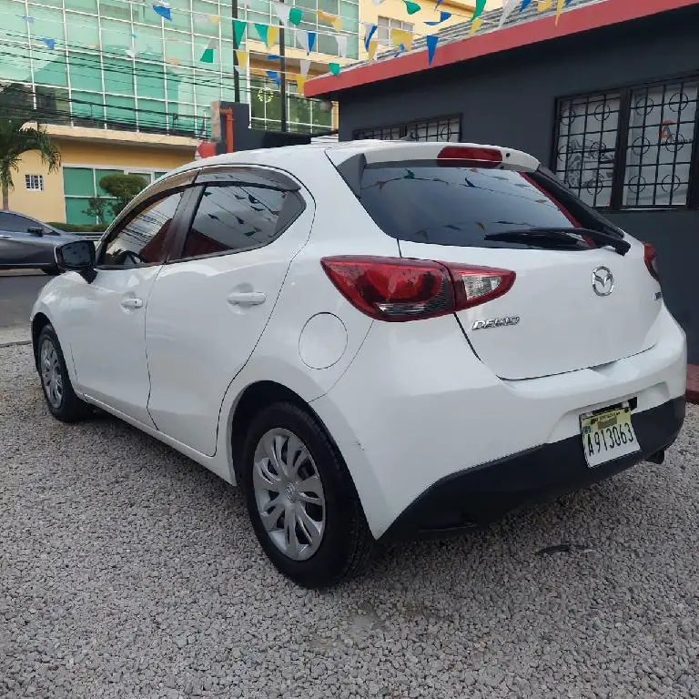 MAZDA DEMIO SKYACTIVE 2019  Foto 7218945-8.jpg