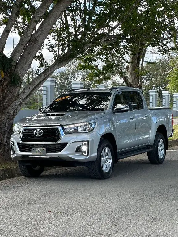 Toyota Hilux SRV 2018 · FINANCIAMIENTO DISPONIBLE✅ Foto 7219206-1.jpg