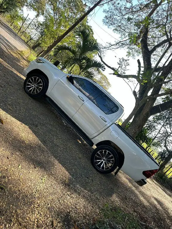 Toyota Hilux SRV 2020 · FINANCIAMIENTO DISPONIBLE✅ Foto 7219209-5.jpg