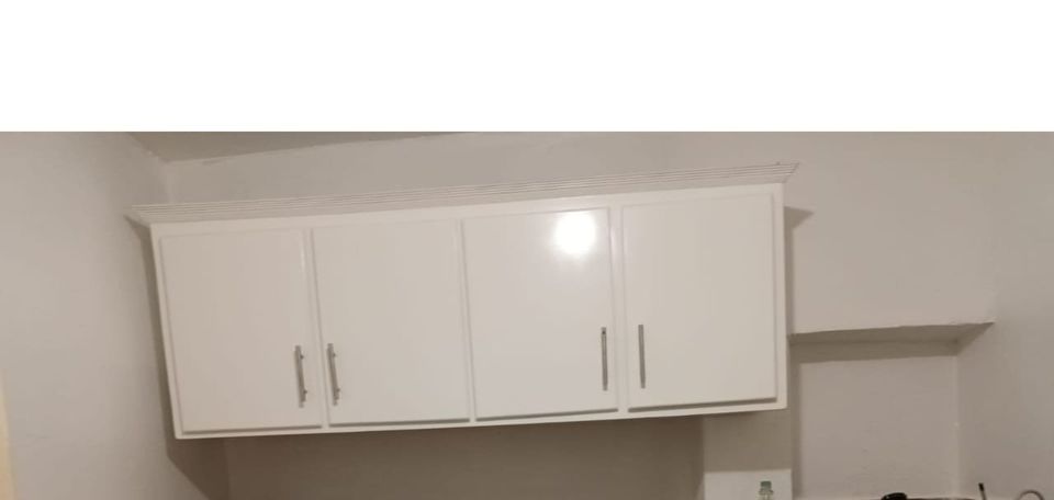 Gabinete de custro en color blanco para cocina NO COGE CARCOMA Foto 7219255-2.jpg
