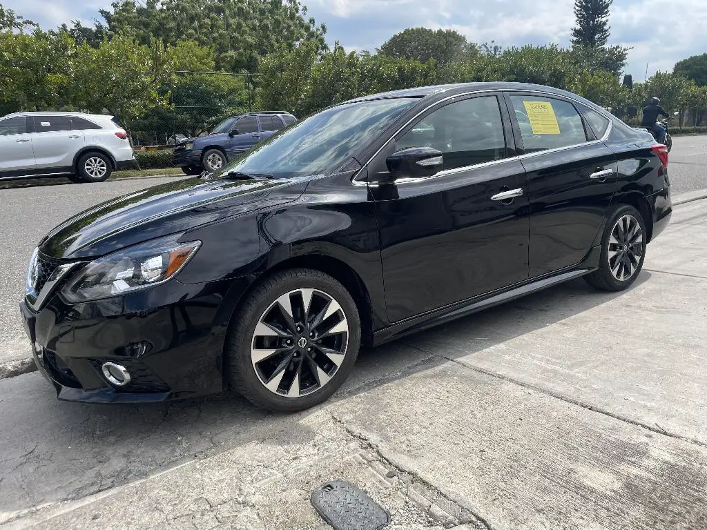 Nissan Sentra sr 2019 Foto 7220092-4.jpg