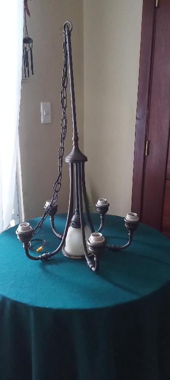 Hermosa lámpara colgante en hierro forjado  Foto 7220566-2.jpg