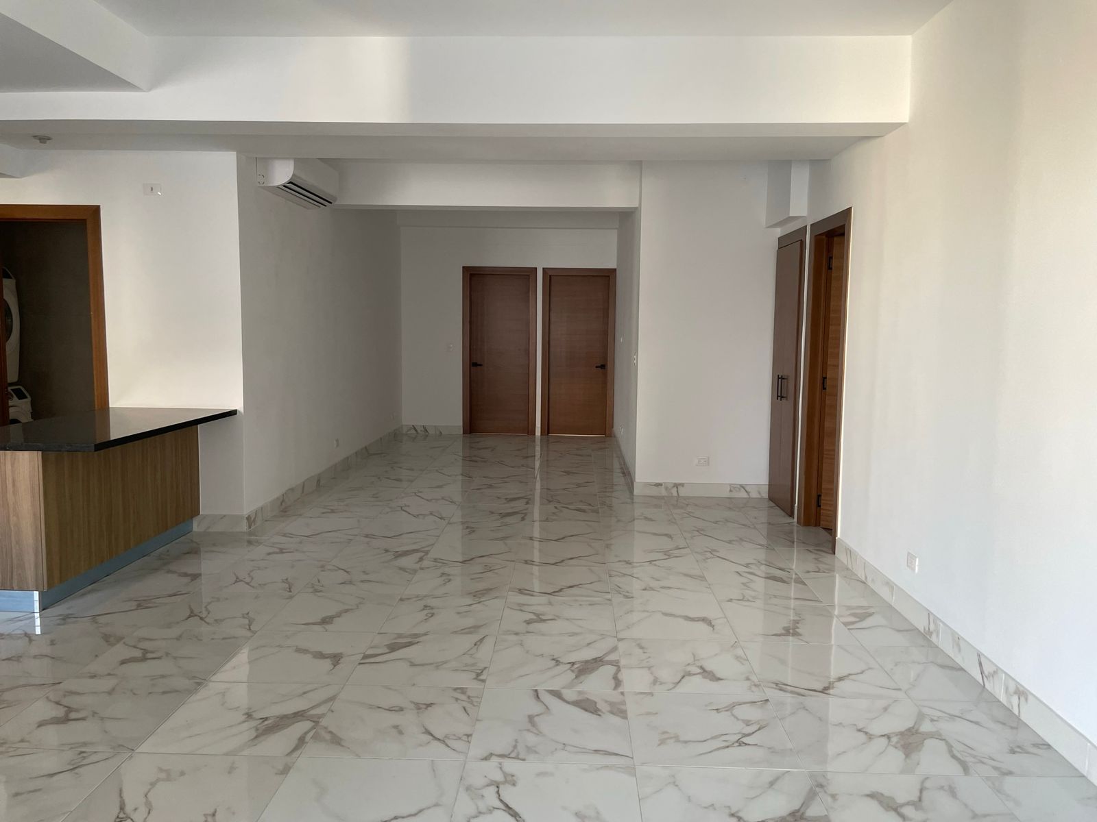 APARTAMENTO EN ALQUILER UBICADO EN ZONA CENTRICA DEL DISTRITO NACIONAL Foto 7220958-7.jpg