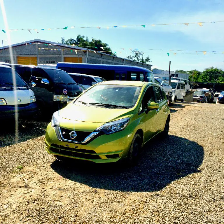 Nissan Note 2018  en Santo Domingo Este Foto 7221394-2.jpg