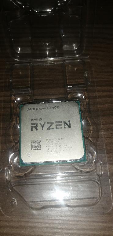 AMD Ryzen 7 3700x Foto 7221671-6.jpg
