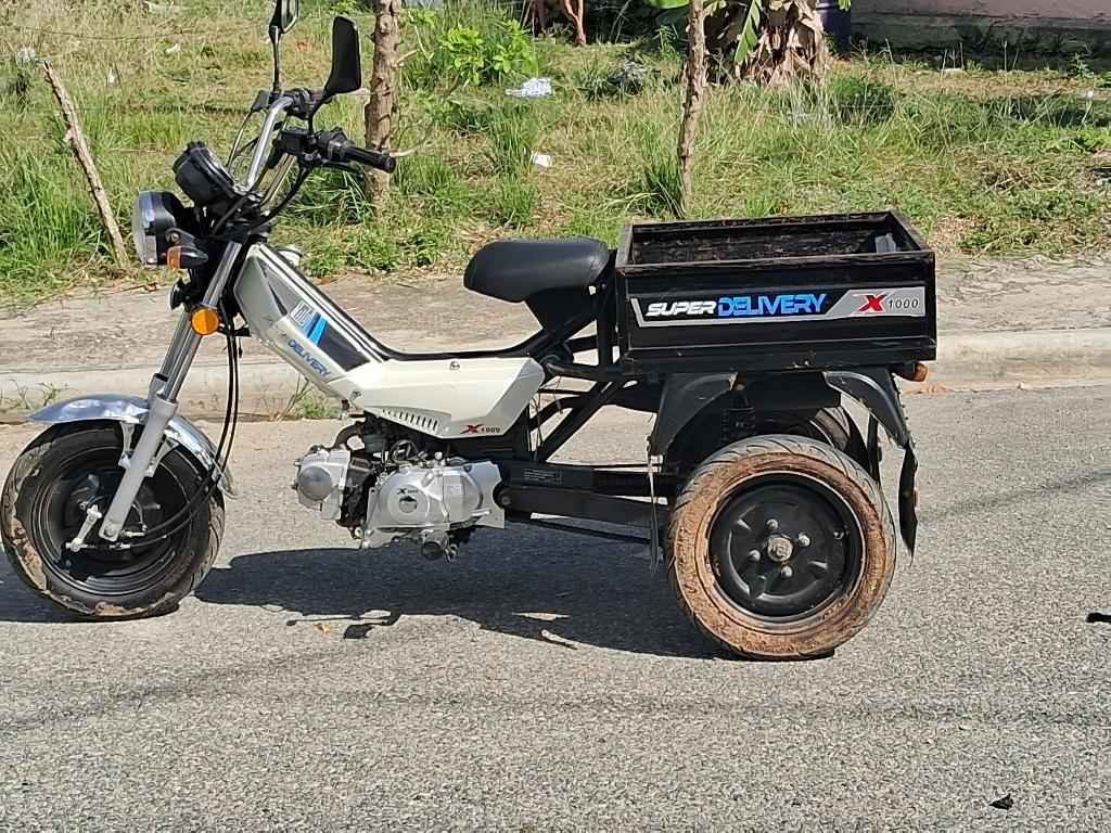SE VENDE. Motocicleta marca X-1000 Super Delivery.  Foto 7221677-2.jpg