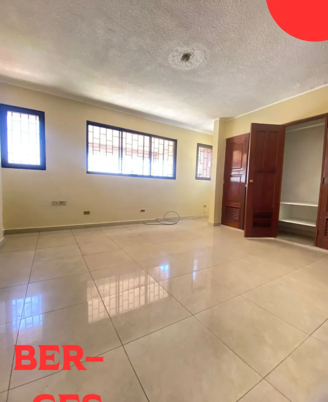 Exclusiva Casa en Alquiler Las Praderas  2do Nivel 4-Hab 4-B Parqueos  Foto 7221768-10.jpg