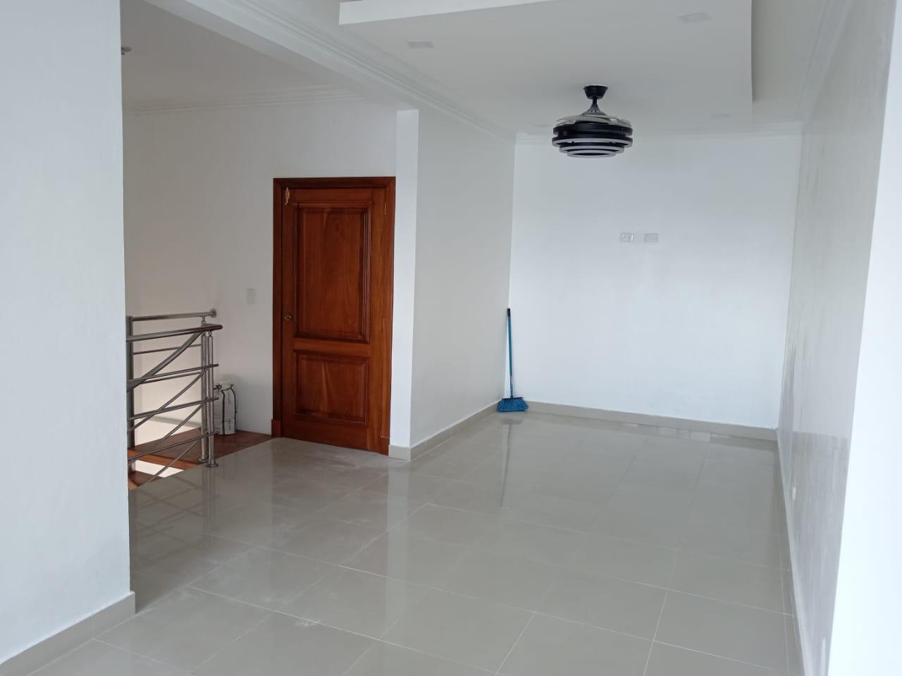 Apartamento Tipo Penthouse en Miraflores 4to. y 5to. Nivel Foto 7221969-6.jpg