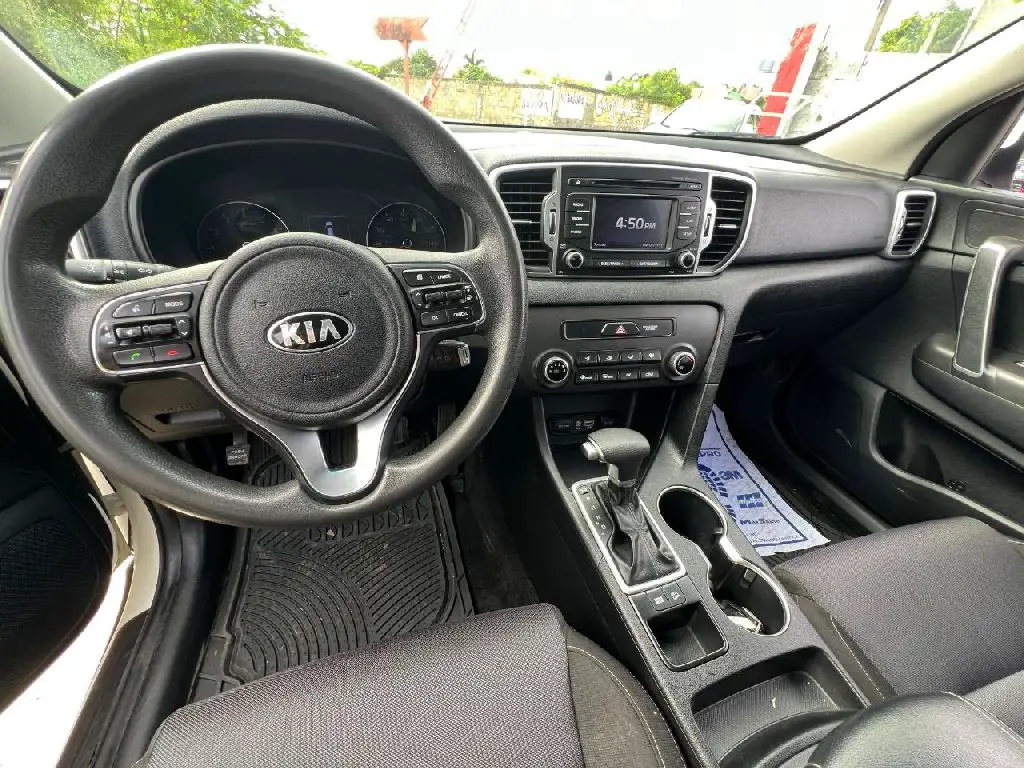 KIA SPORTAGE LX 2018  Foto 7222149-1.jpg