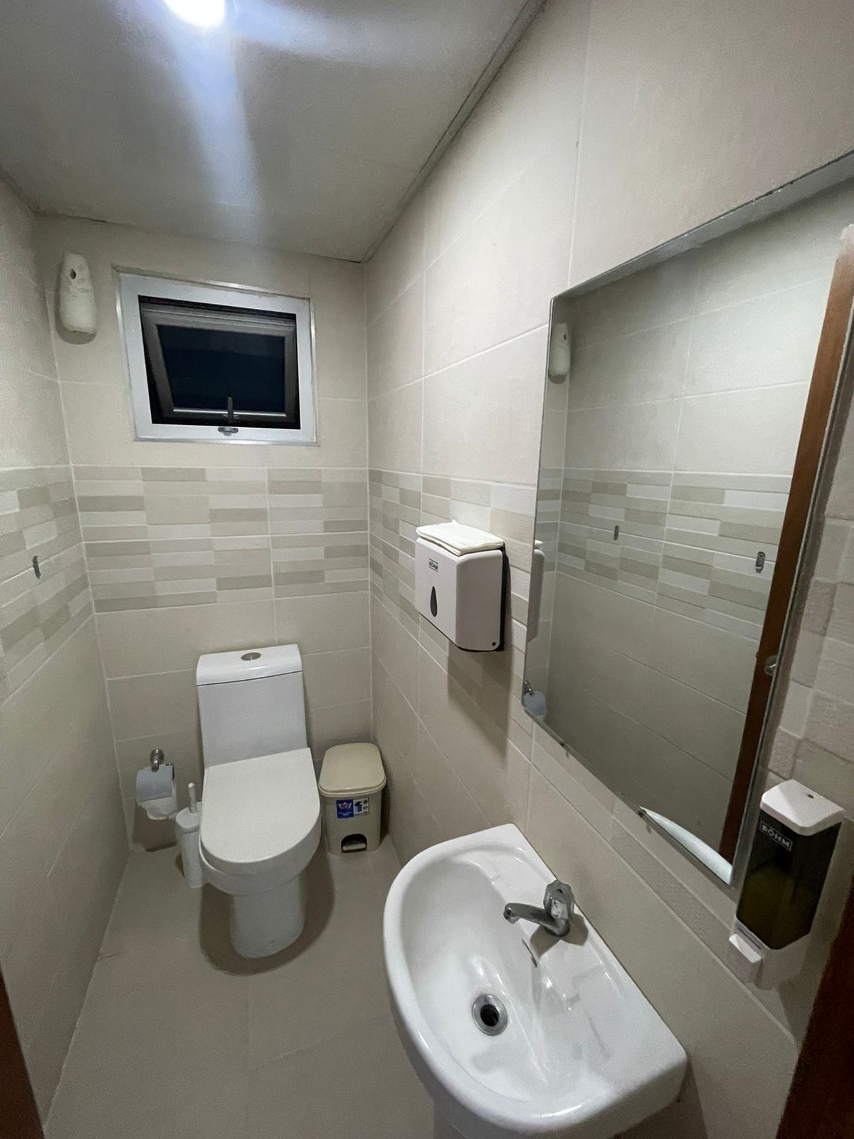 ALQUILO APARTAMENTO AMUEBLADO EL MILLÓN II Foto 7222580-h1.jpg