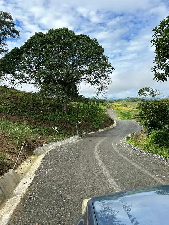 Hermoso Proyecto en proceso en Jarabacoa Foto 7223428-w2.jpg