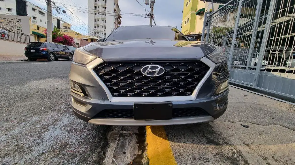 Vendo Hyundai Tucson 2019 Americana en Santo Domingo Este Foto 7223608-3.jpg