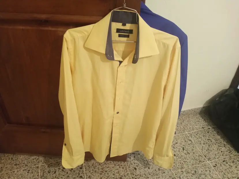 Camisas chaquetas y trajes completos Foto 7223693-8.jpg