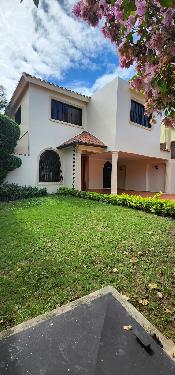 En Venta Casa en Arroyo Hondo III  Foto 7224098-4.jpg