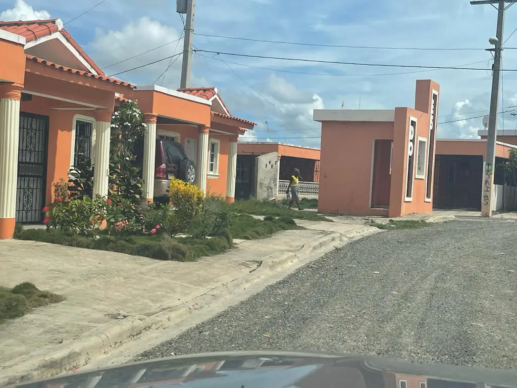 vendo solar con titulo en residencial doña luz en santo domingo Foto 7224113-3.jpg