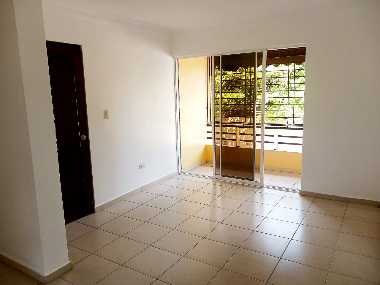 Apartamento en venta en residencial cerrado ubicado en la urbanización Foto 7224145-1.jpg