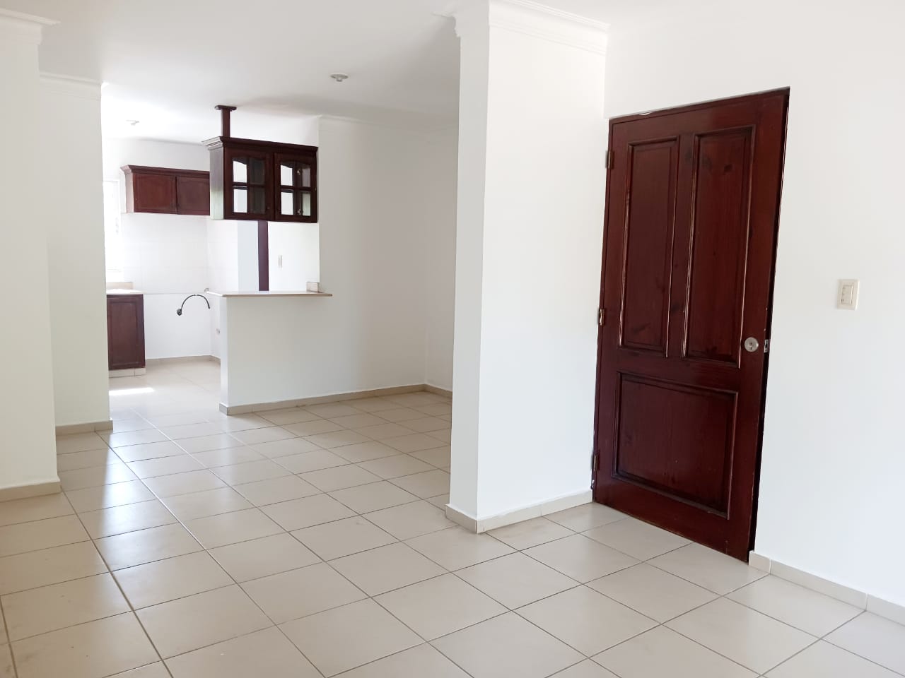 Apartamento en venta en residencial cerrado ubicado en la urbanización Foto 7224145-6.jpg