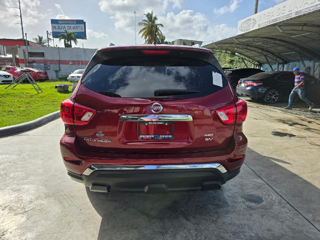 Nissan Pathfinder SV 4x4 2018 Clean Carfax Recien importada Foto 7224246-R4.jpg