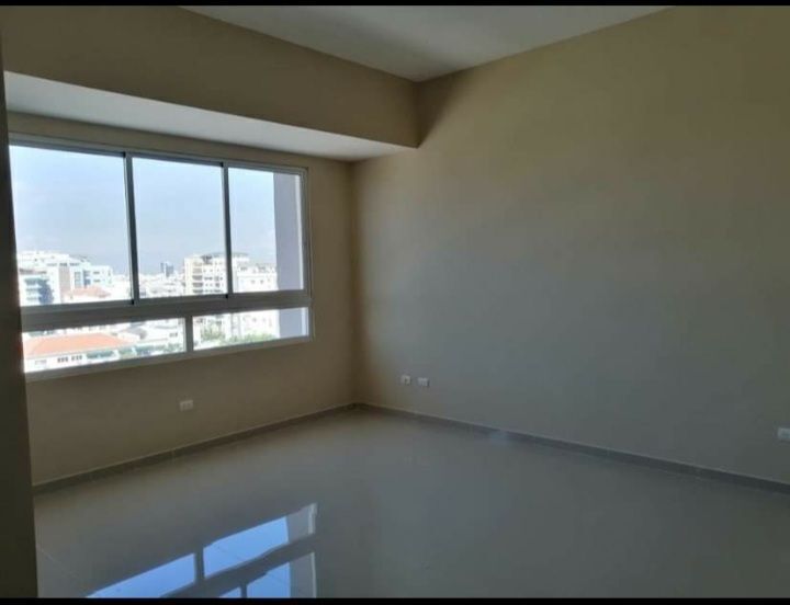 Apartamento Nuevo sin Estrenar a una Esquina de Plaza Lama de la 27 de Foto 7225121-1.jpg