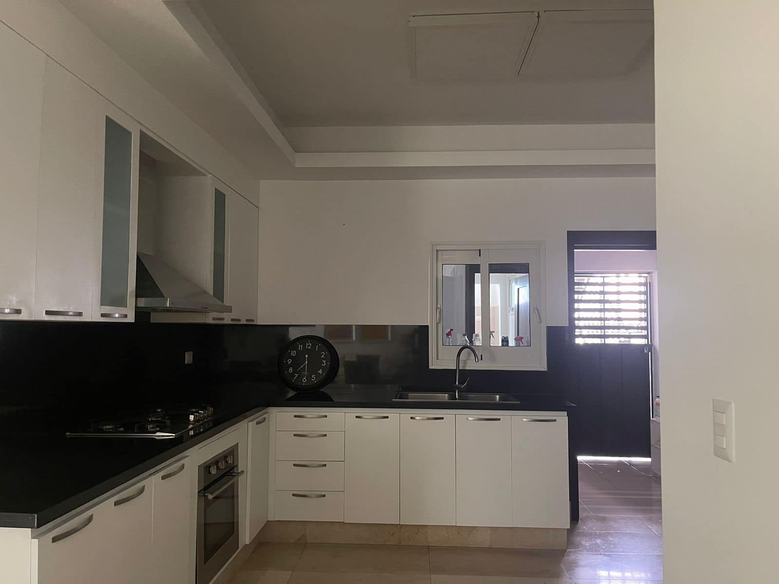 VPI-AM 2024-0001 Rento Apartamento Amueblado La Esmeralda Santiago Rep Foto 7225632-3.jpg